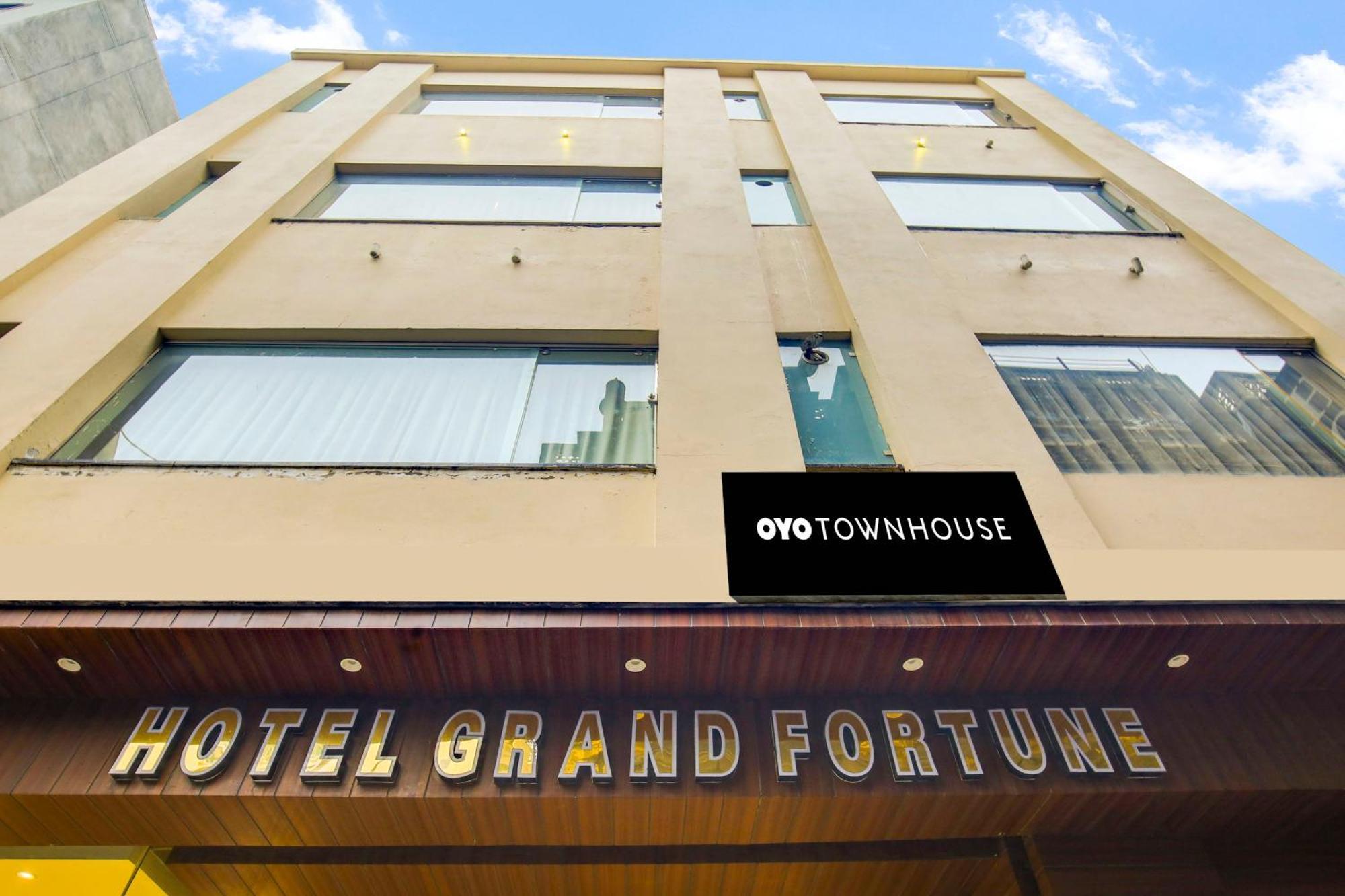 Super Townhouse Grand Fortune Amritsar Extérieur photo